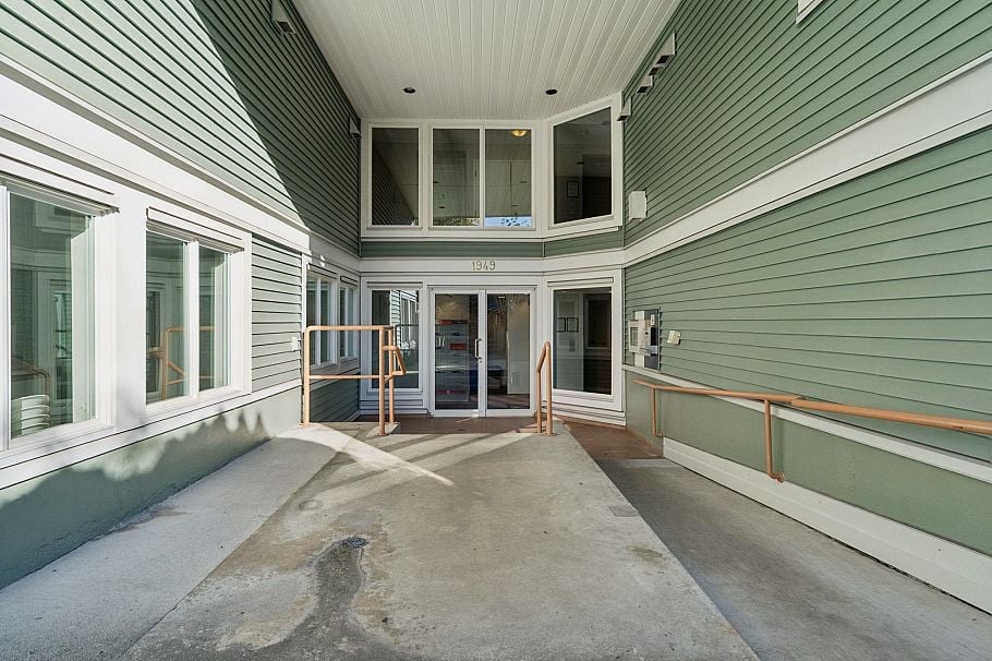 13 1949 W 8th Avenue Vancouver, BC - 19
