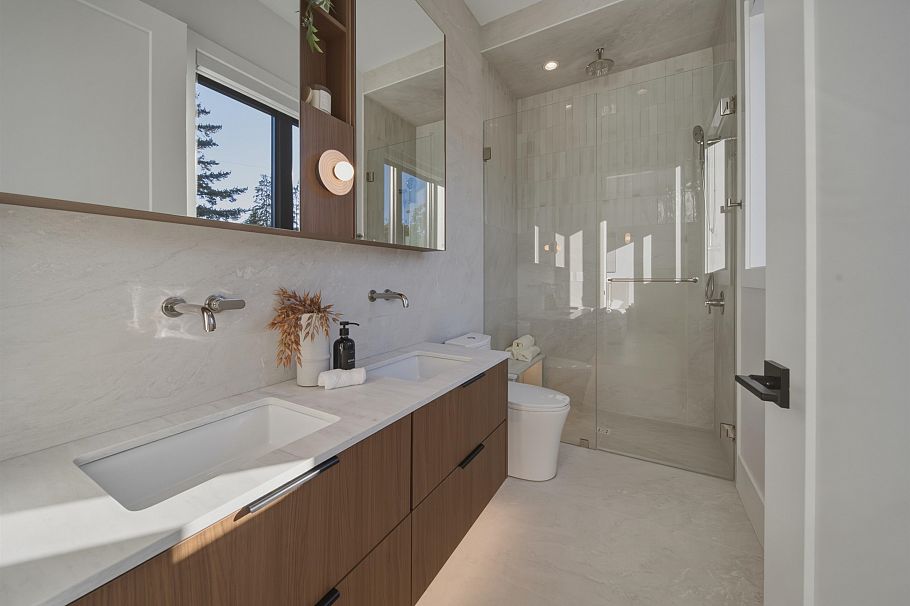 2 266 E 38 Avenue Vancouver, BC - 24