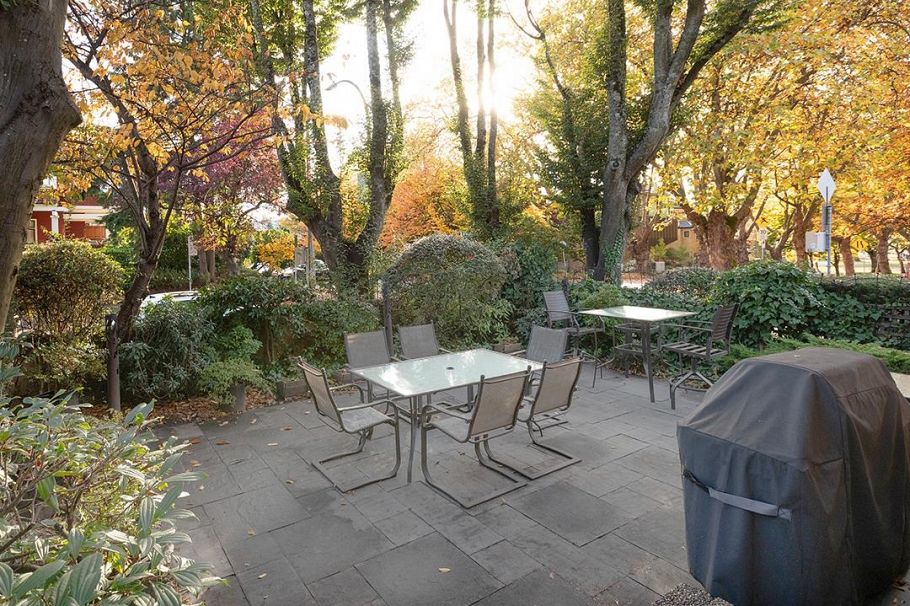 1080 Maple Street Vancouver, BC - 8