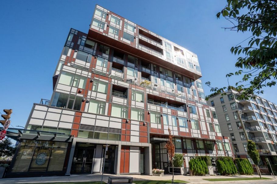 404 209 E 7th Avenue Vancouver, BC - 1