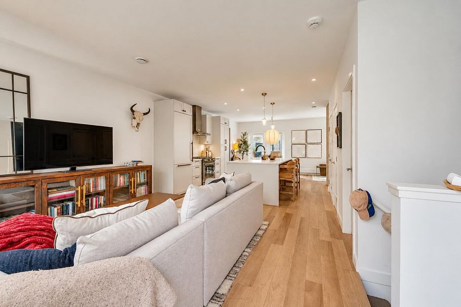 127 525 E 2nd Street North Vancouver, BC - 6