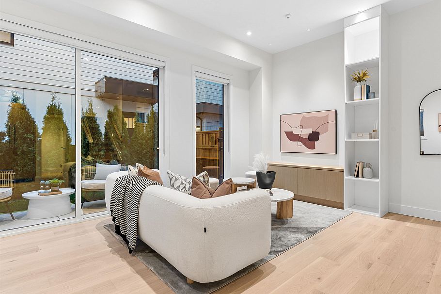 2 2541 E 2nd Avenue Vancouver, BC - 26