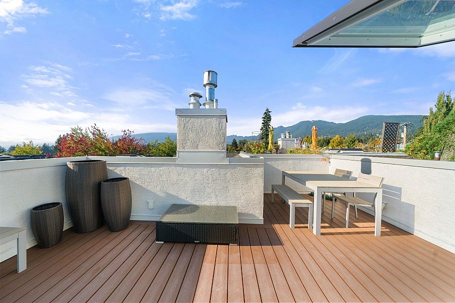 1 224 W 16th Street North Vancouver, BC - 36