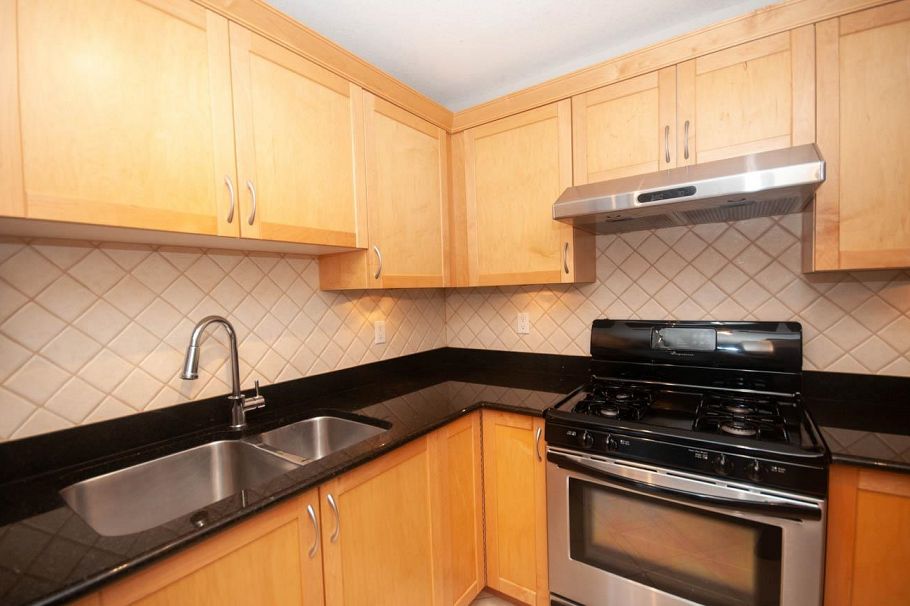 302 2015 TRAFALGAR, Vancouver BC V6K 3S5 Vancouver, BC - 16