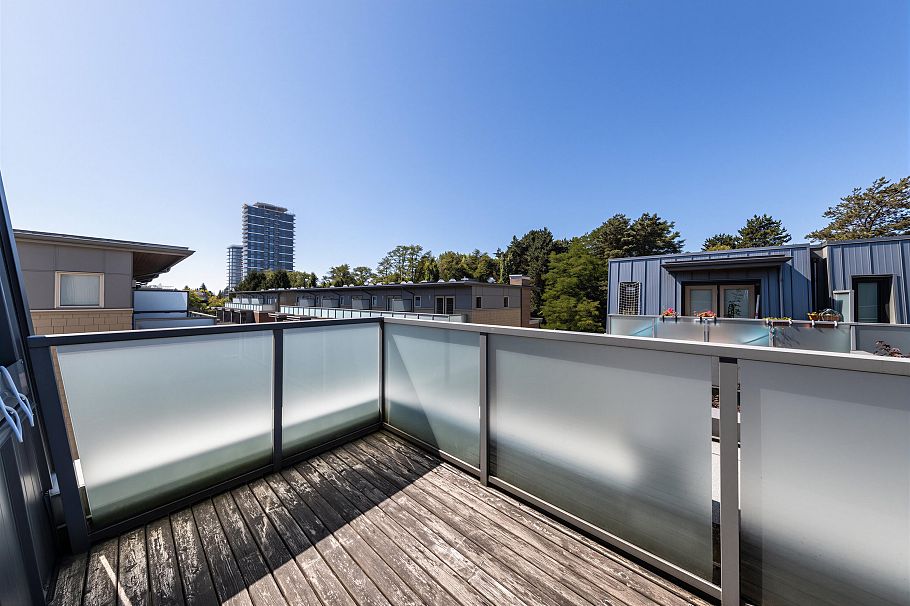 5490 Oak Street Vancouver, BC - 27