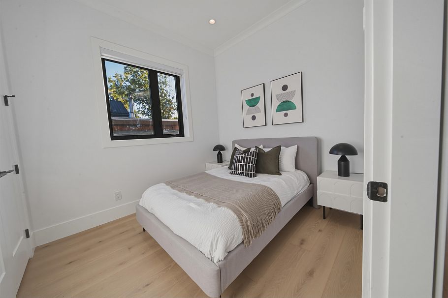 2 266 E 38 Avenue Vancouver, BC - 19