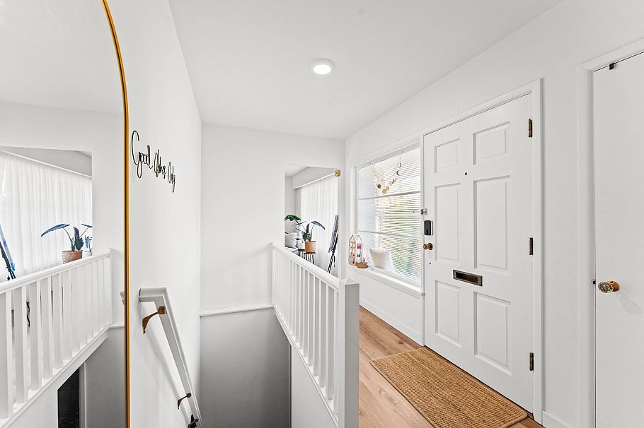 915 Wentworth Avenue North Vancouver, BC - 26