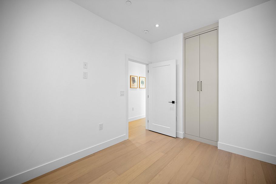 2 6879 Quebec Street Vancouver, BC - 7