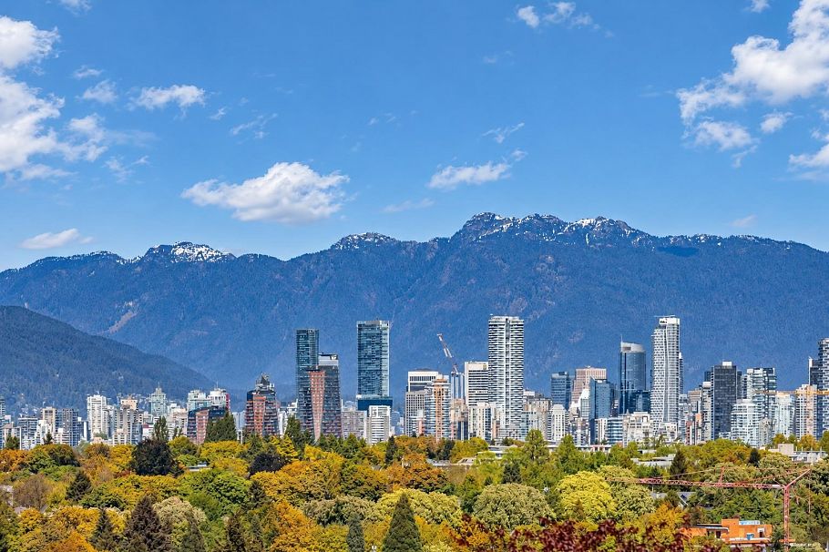 3191 W 23rd Avenue Vancouver, BC - 2