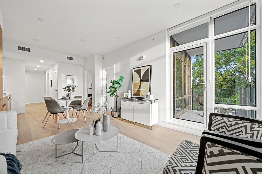 203 8486 Oak Street Vancouver, BC - 7