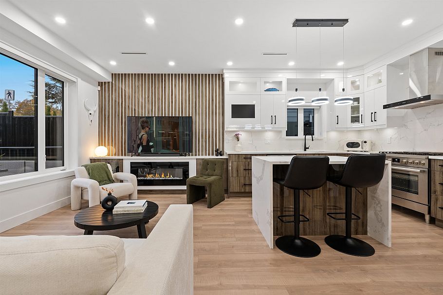 1 3344 Adanac Street Vancouver, BC - 5