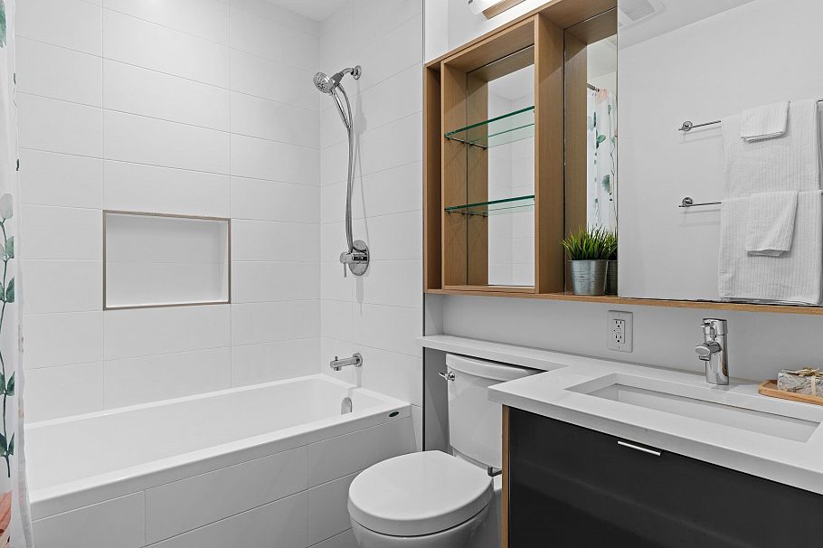 302 2528 Collingwood Street Vancouver, BC - 20