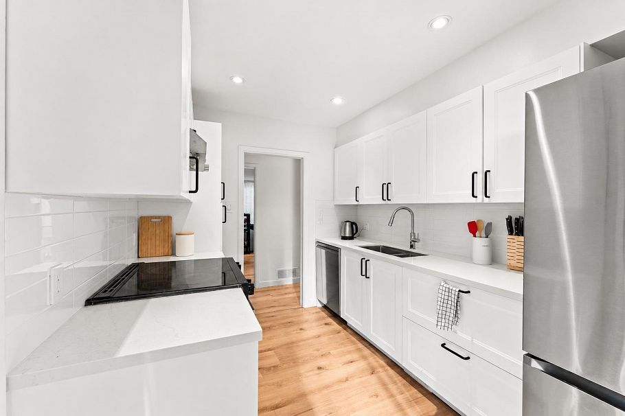 915 Wentworth Avenue North Vancouver, BC - 13