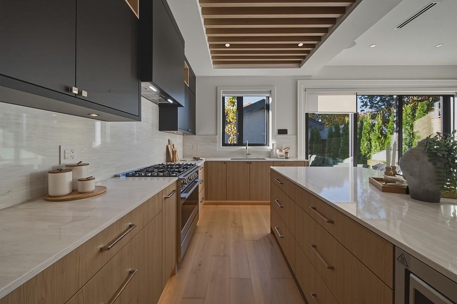2 266 E 38 Avenue Vancouver, BC - 16