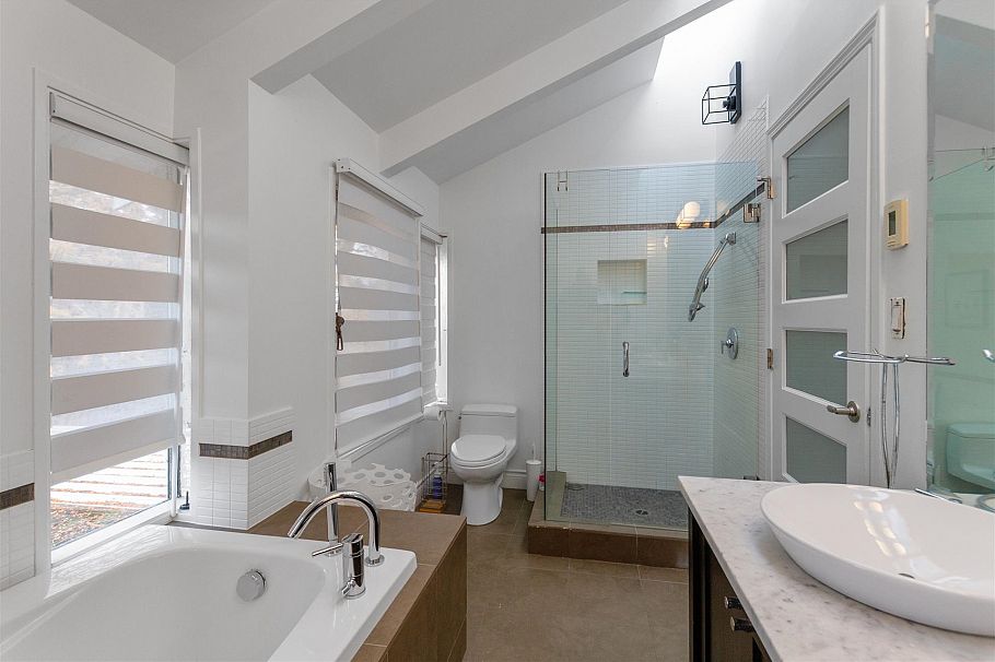 1195 W 50th Avenue Vancouver, BC - 12