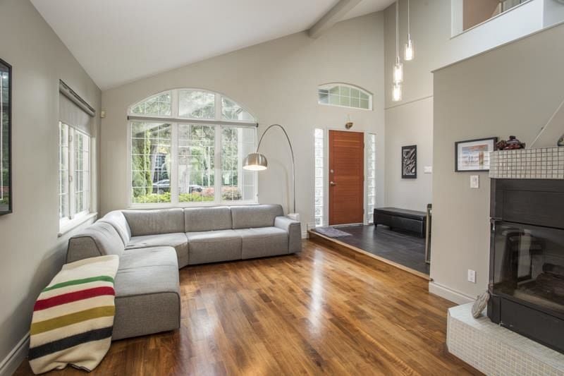 687 Seymour Boulevard North Vancouver, BC - 3