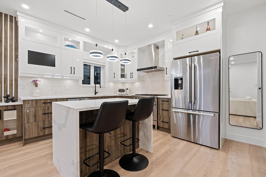 1 3344 Adanac Street Vancouver, BC - 10