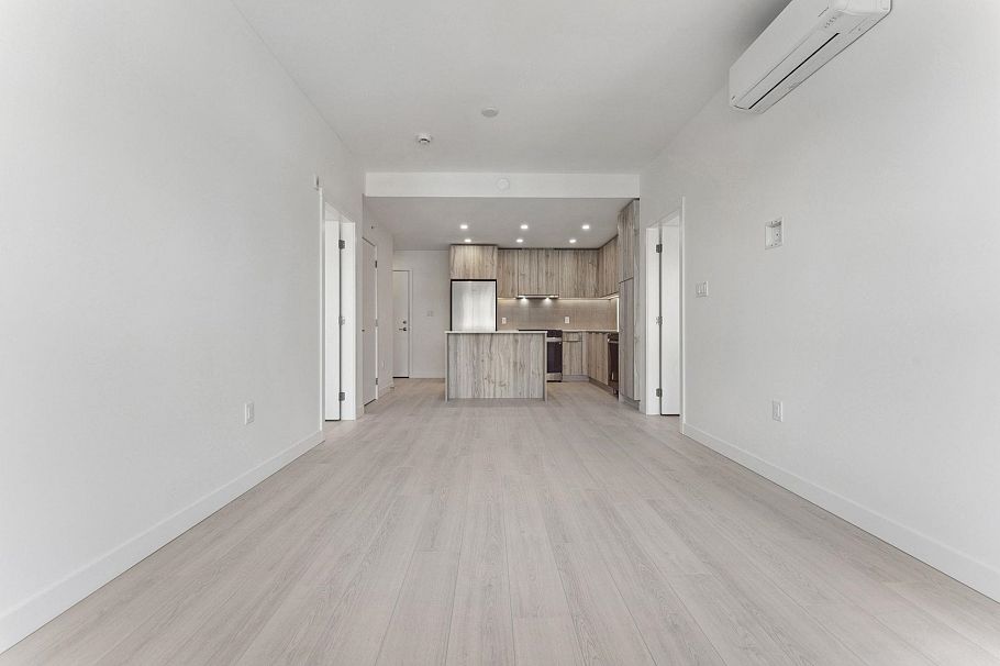 619 3594 Malsum Drive North Vancouver, BC - 16