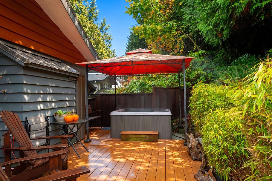 1912 Cliffwood Road North Vancouver, BC - 23