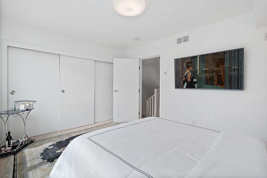 207 649 E 3 Street North Vancouver, BC - 19