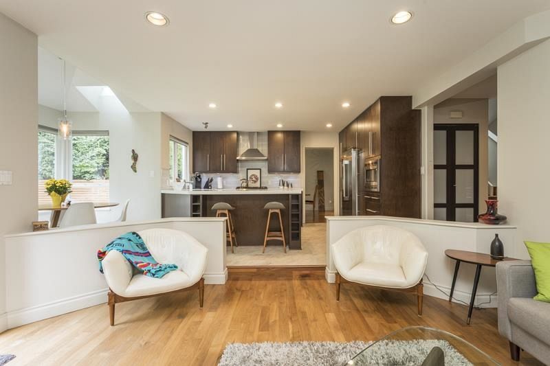 687 Seymour Boulevard North Vancouver, BC - 9