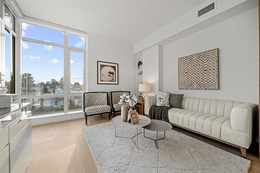 203 8486 Oak Street Vancouver, BC - 5