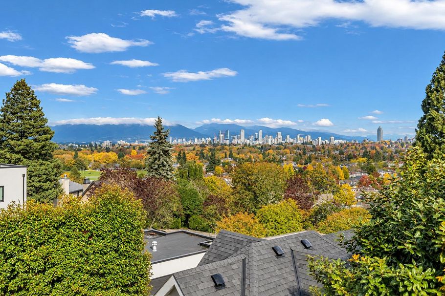3191 W 23rd Avenue Vancouver, BC - 34