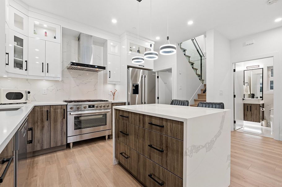 1 3344 Adanac Street Vancouver, BC - 12