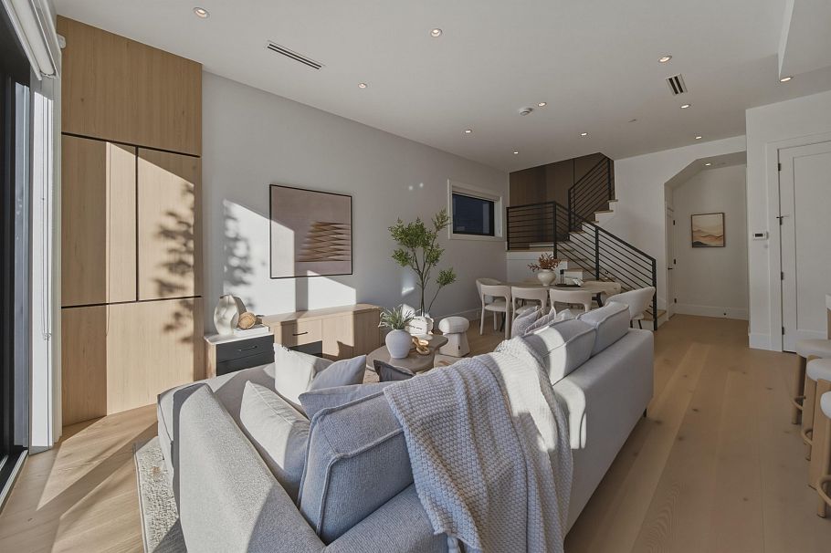 2 266 E 38 Avenue Vancouver, BC - 10