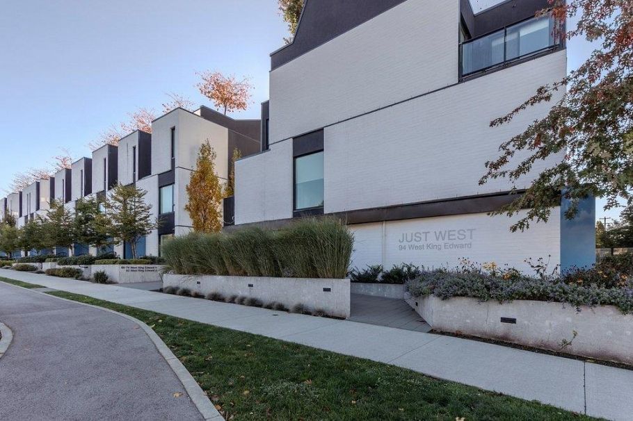 24 94 W King Edward Avenue Vancouver, BC - 2