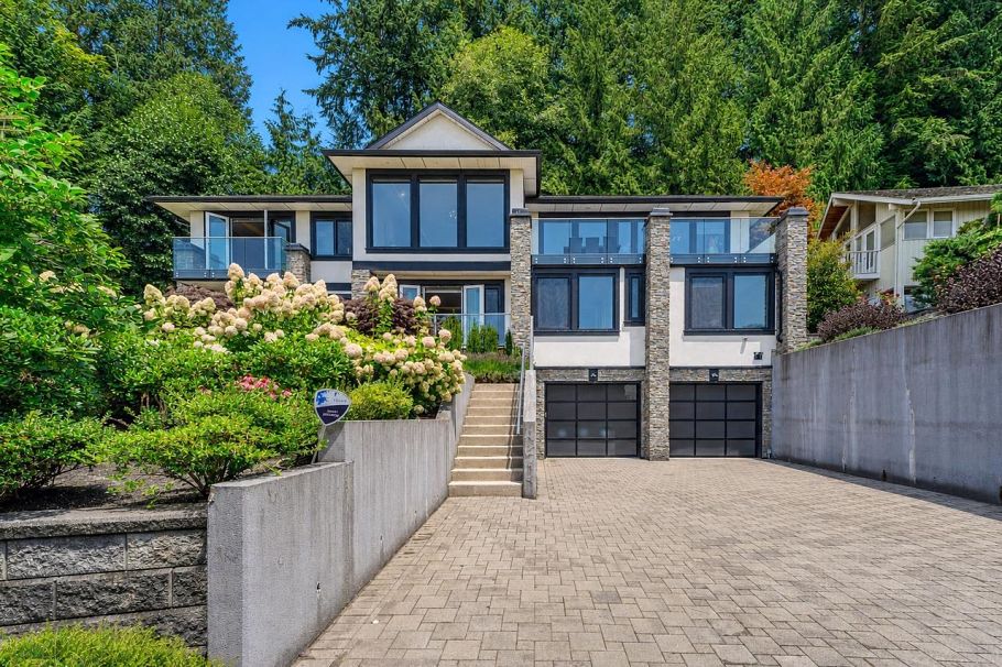 4816 Skyline Drive North Vancouver, BC - 1