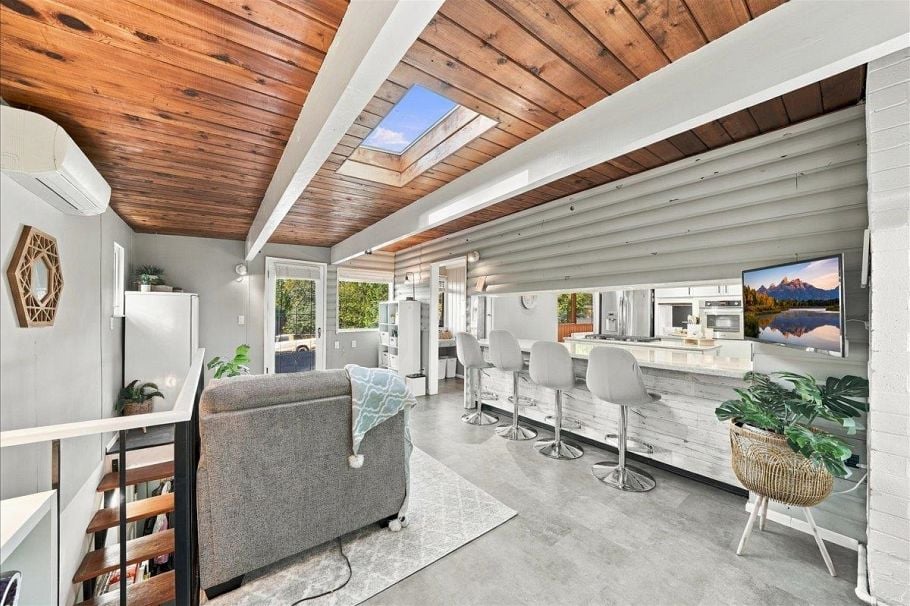 2363 Windridge Drive North Vancouver, BC - 4