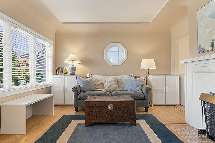 226 Peveril Avenue Vancouver, BC - 4