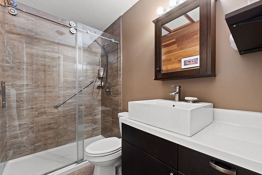 2894 Mount Seymour Parkway North Vancouver, BC - 26