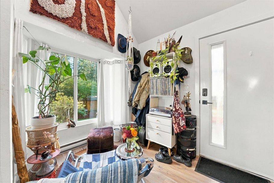 2363 Windridge Drive North Vancouver, BC - 35