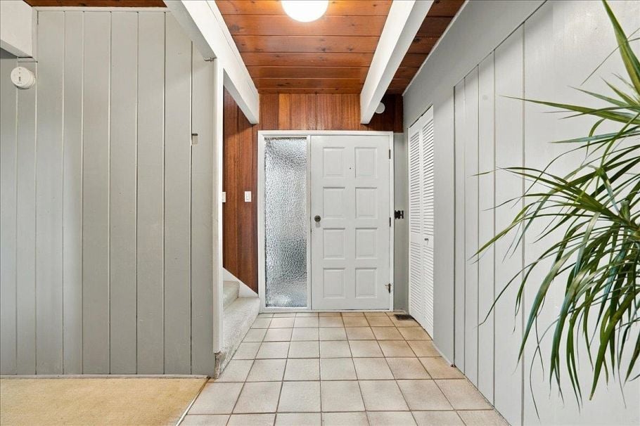 2363 Windridge Drive North Vancouver, BC - 5
