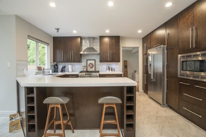 687 Seymour Boulevard North Vancouver, BC - 11