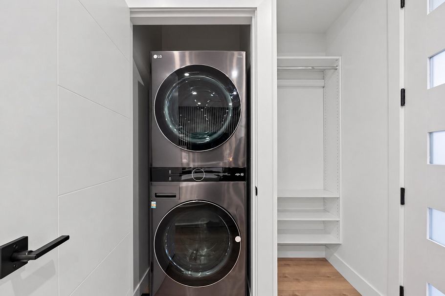 1 3344 Adanac Street Vancouver, BC - 16
