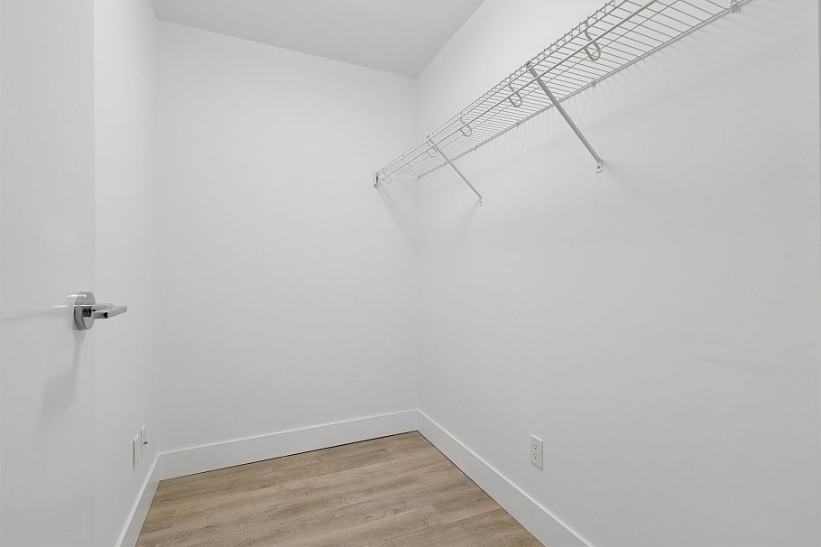 208 2375 Emery Court North Vancouver, BC - 17