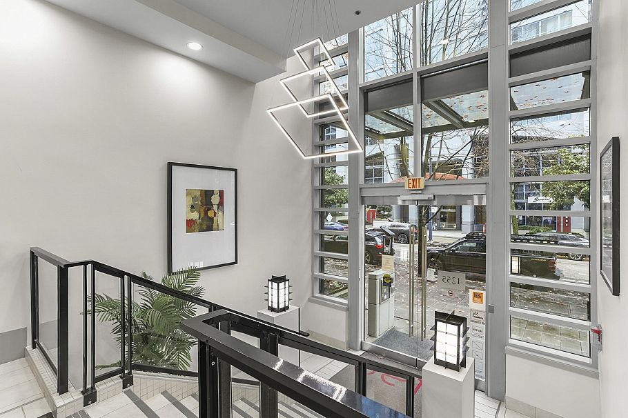 311 1255 Seymour Street Vancouver, BC - 29
