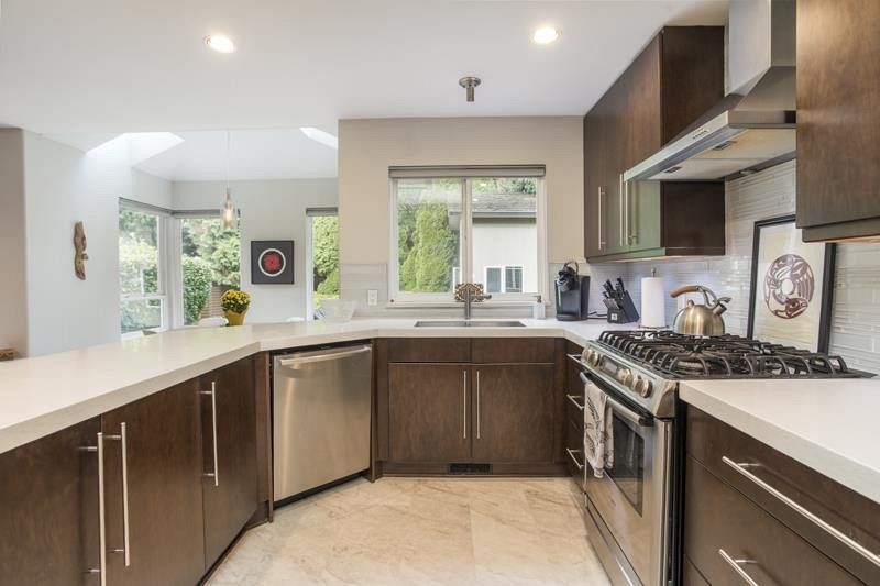 687 Seymour Boulevard North Vancouver, BC - 12