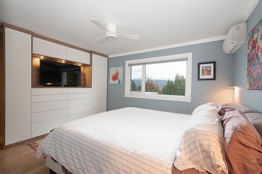 1912 Cliffwood Road North Vancouver, BC - 12