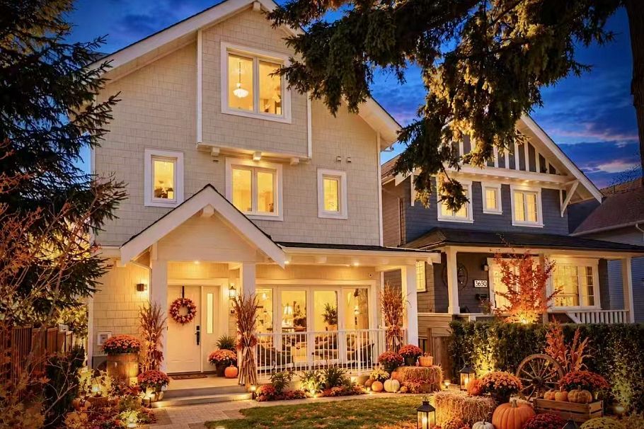 2 3638 W 3rd Avenue Vancouver, BC - 1