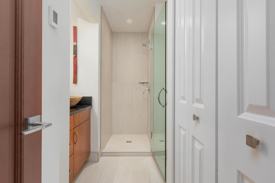 1080 Maple Street Vancouver, BC - 27