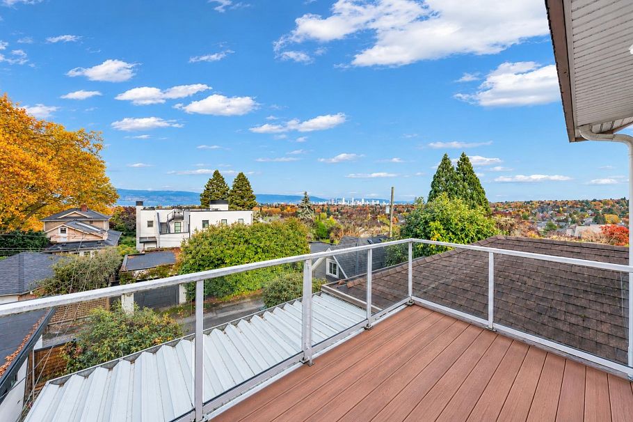 3191 W 23rd Avenue Vancouver, BC - 35