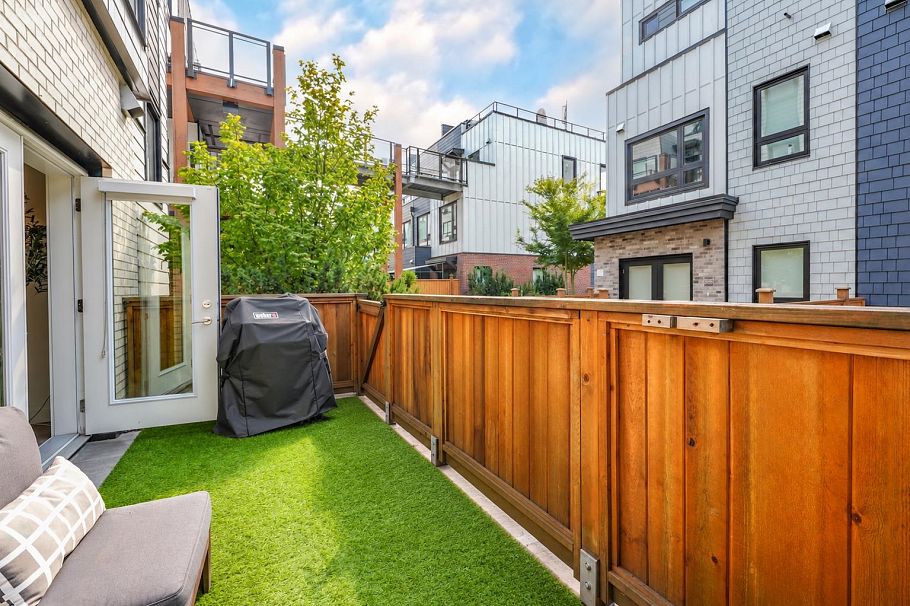 127 525 E 2nd Street North Vancouver, BC - 20