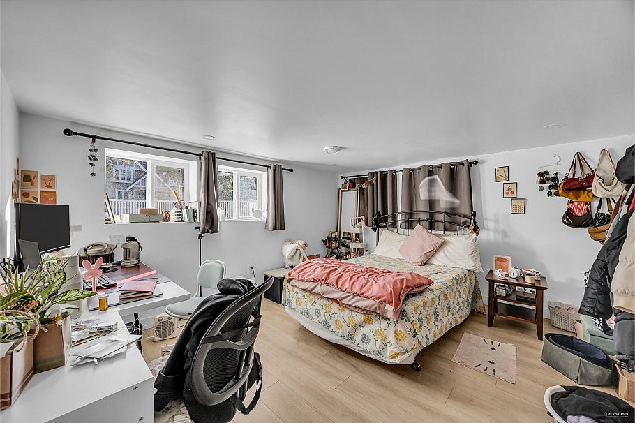 2079 W 46th Avenue Vancouver, BC - 28