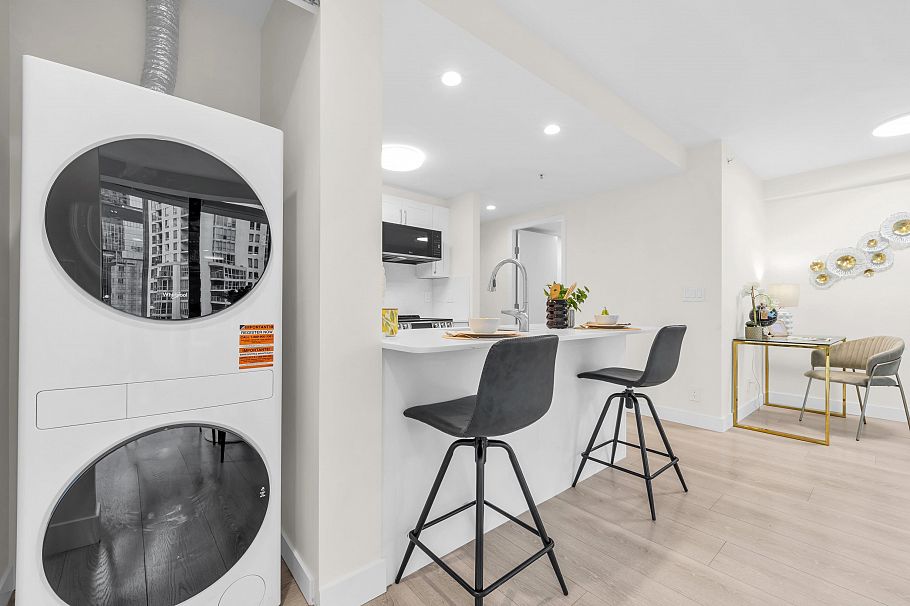 909 1331 W Georgia Street Vancouver, BC - 20