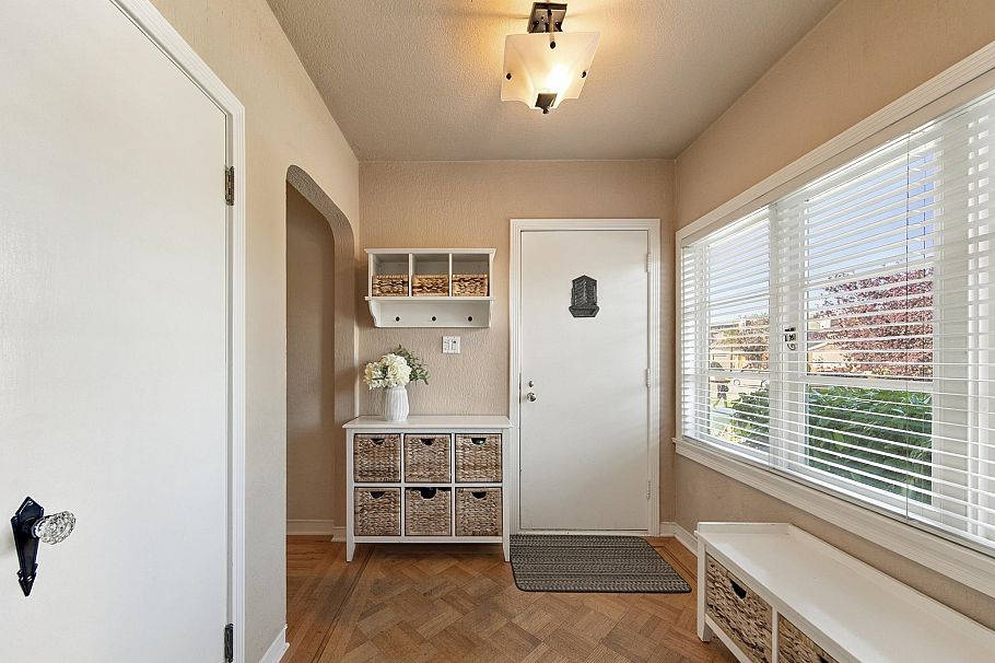 226 Peveril Avenue Vancouver, BC - 2