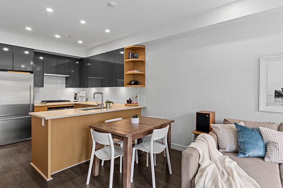 302 2528 Collingwood Street Vancouver, BC - 13